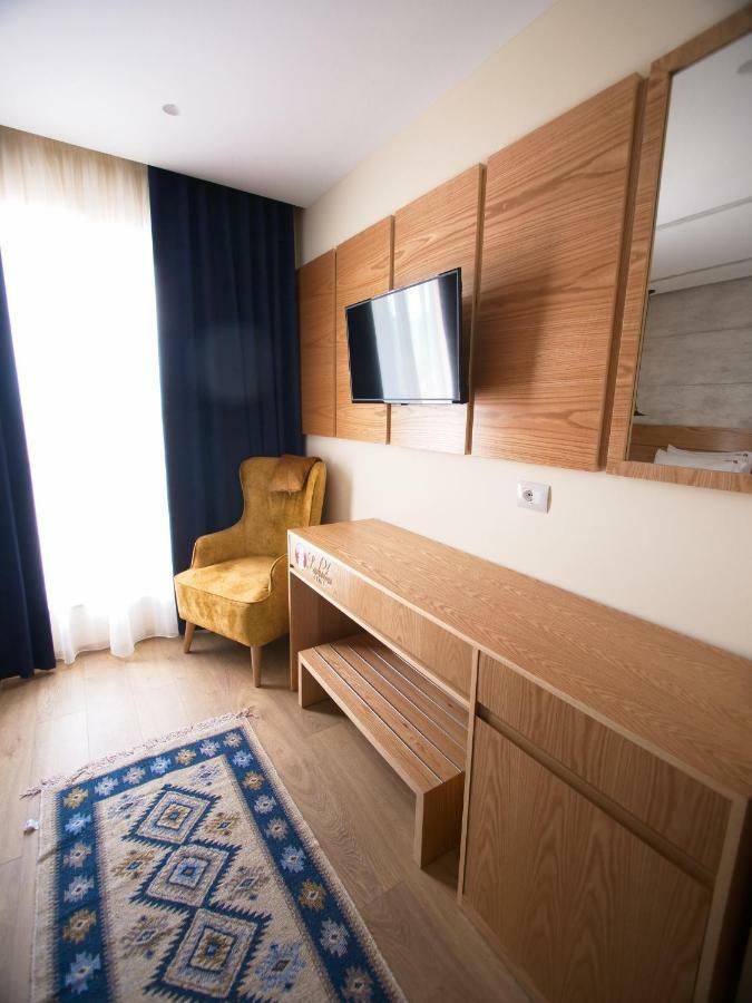 Hotel Lahuta Bajram Curri Exterior photo